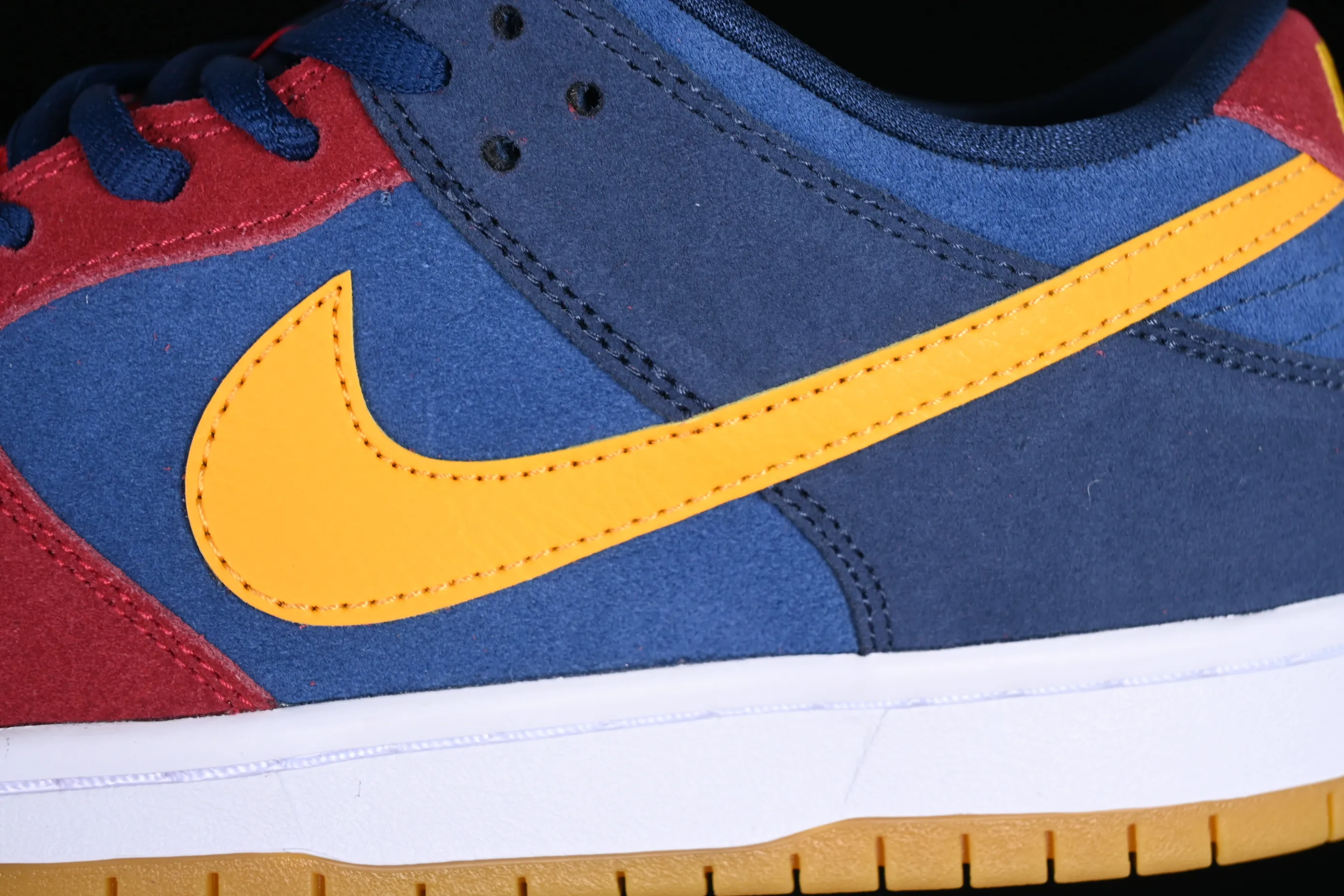 All categories Nk SB Dunk series Nk SB Dunk Low low-top skate shoes K version Nk SB Dunk Low "Barcelona" Barcelona dress color Dunk series retro low-top skate shoes DJ0606-400